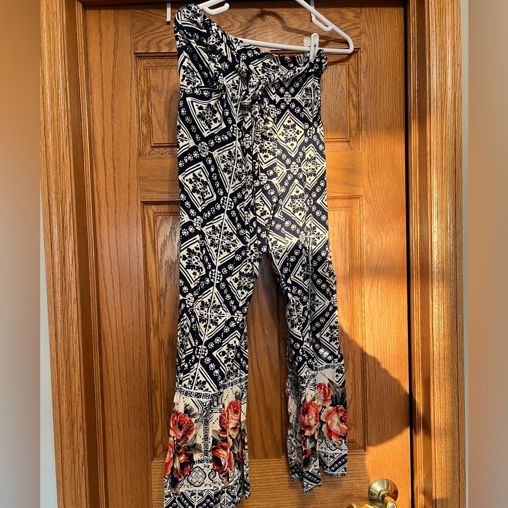 Women’s rayon pants, size small